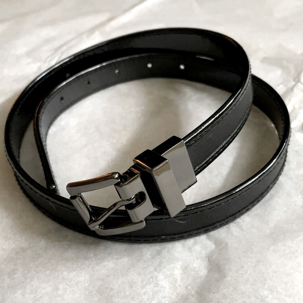 DKNY Black Leather/Patent Leather Skinny Belt XS/S